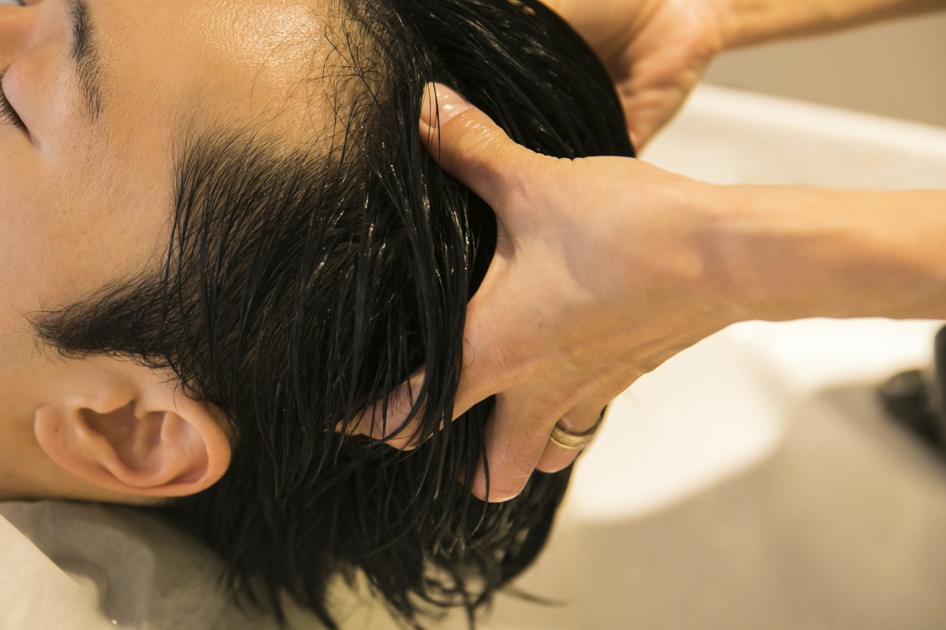 ヘッドスパで極上のリラックス | 三重県松阪市の美容室ならreel hair design