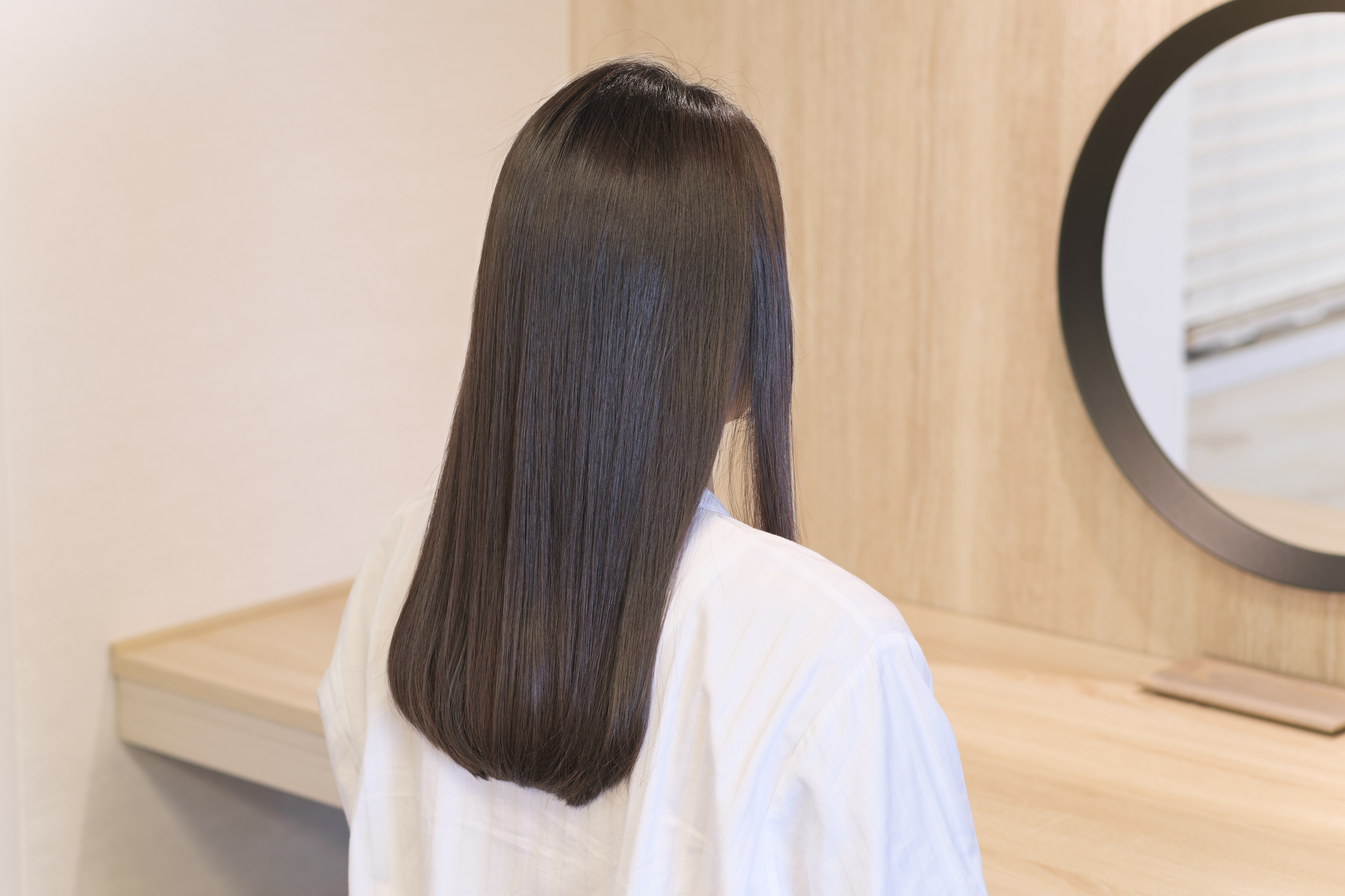 縮毛矯正で自然なストレート | 三重県松阪市の美容室ならreel hair design